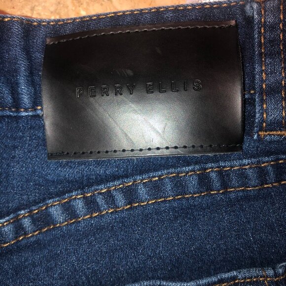 PERRY ELLIS -MENS JEANS STRAIGHT LEG DARK WASH JEANS SIZE 30X30 - Picture 4 of 10
